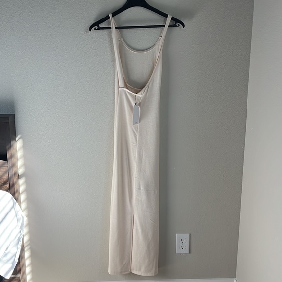 🌾 Fine knit crossed low back dress by Mango - Picture 2 of 6